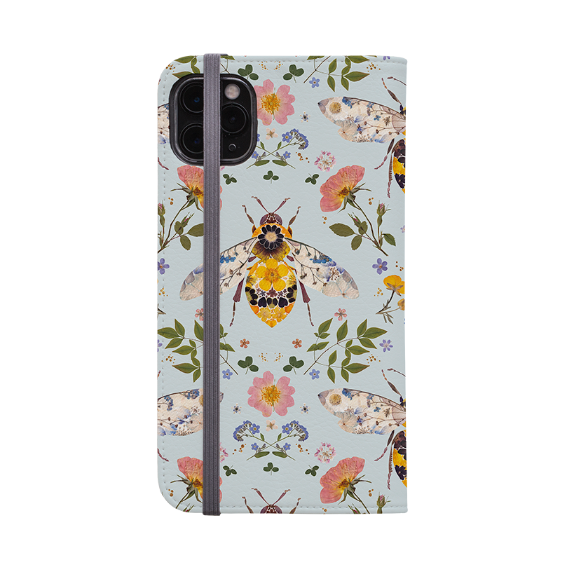 Floral Bees 3 Wallet Case By Helen Ahpornsiri