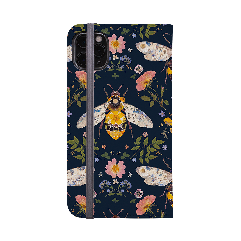 Floral Bees 4 Wallet Case By Helen Ahpornsiri