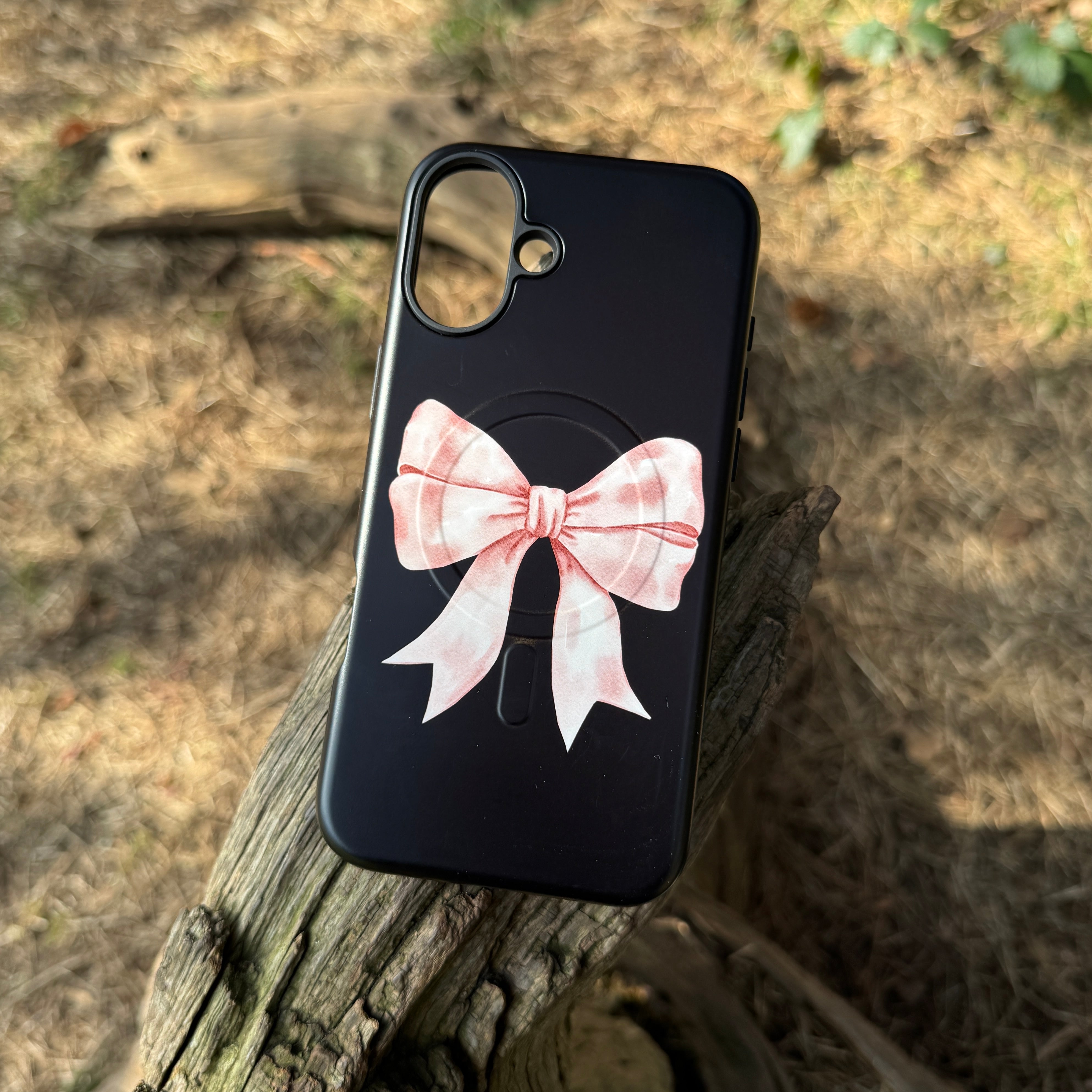 iPhone MagSafe Tough Case -  Big Bow Black