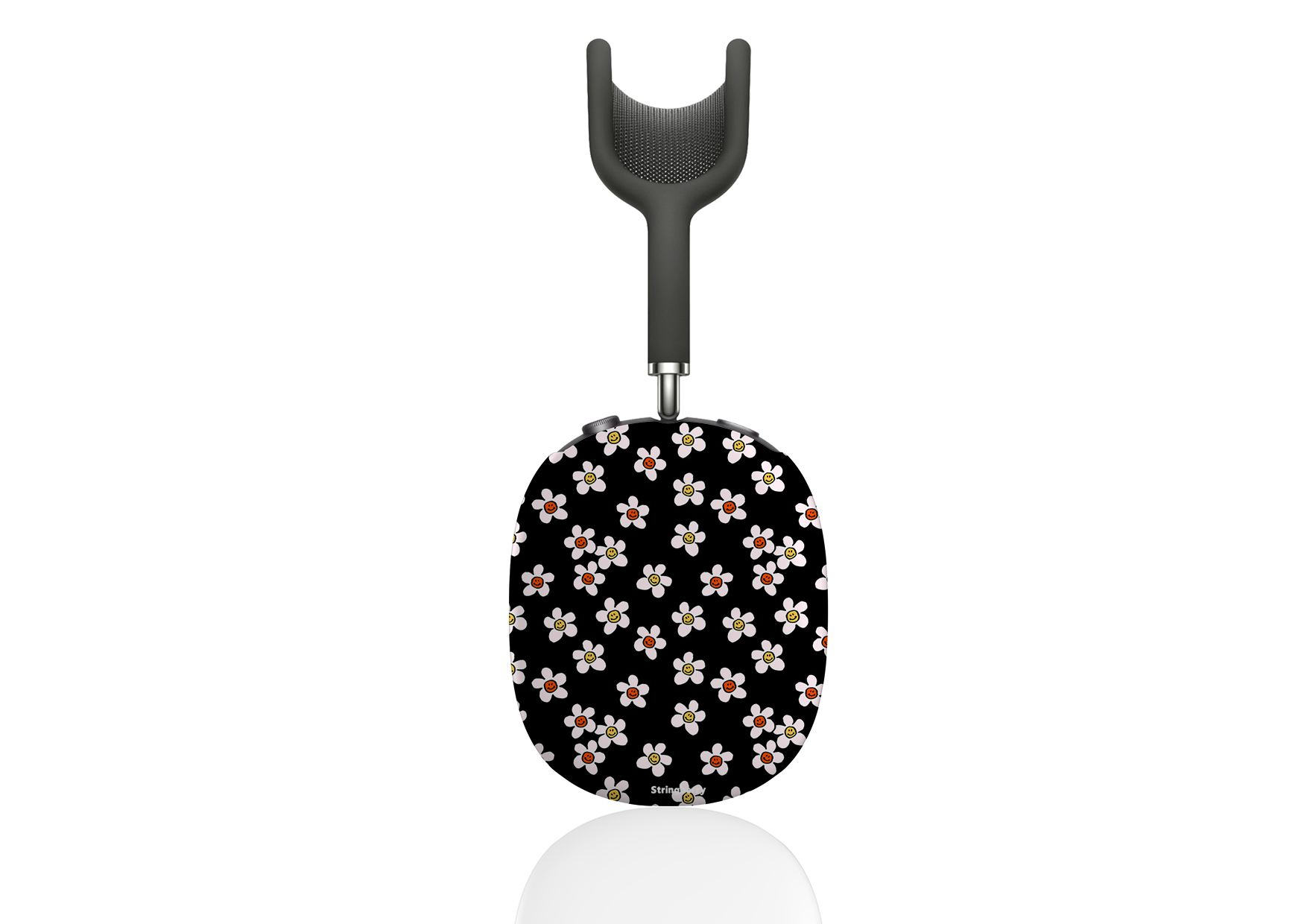 Smiley Black Airpod Max Case