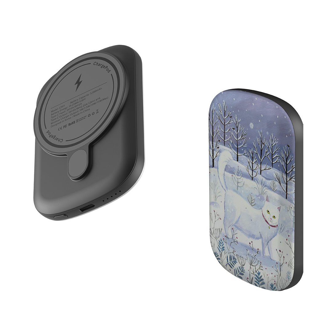 MagSafe Power Bank - Whitecat By Mary Stubberfield