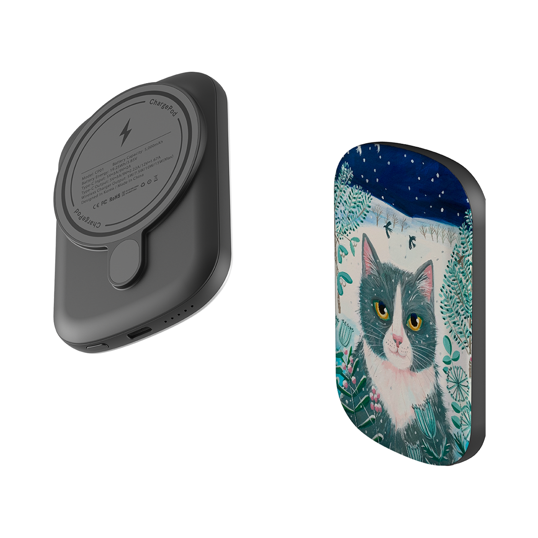 MagSafe Power Bank - Xmas Cat By Mary Stubberfield