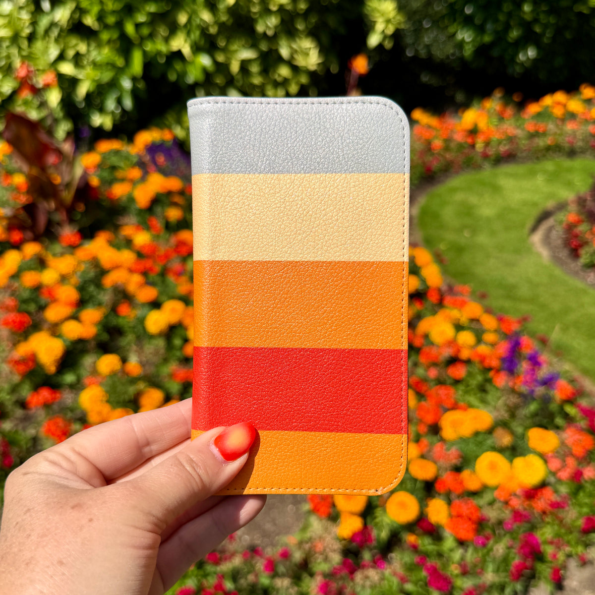 Horizontal Stripe Wallet Case London Chroma