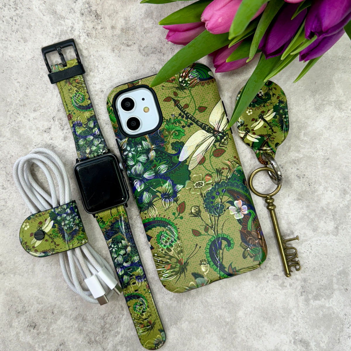 Vyne Universal Cable Wrap