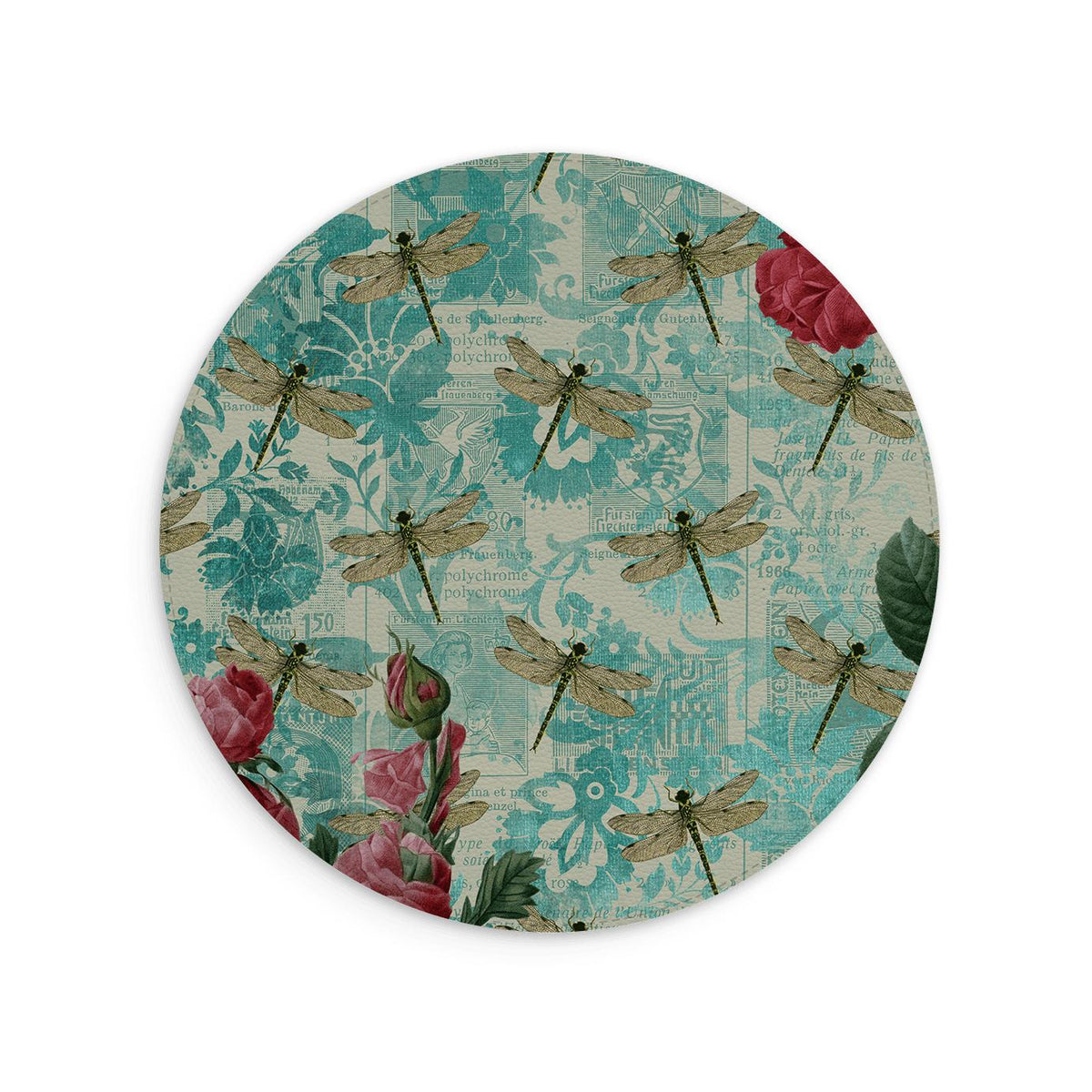 Tapis de souris rond en cuir végétal présentant un collage vintage bleu canard, des libellules et des éléments floraux rouges.