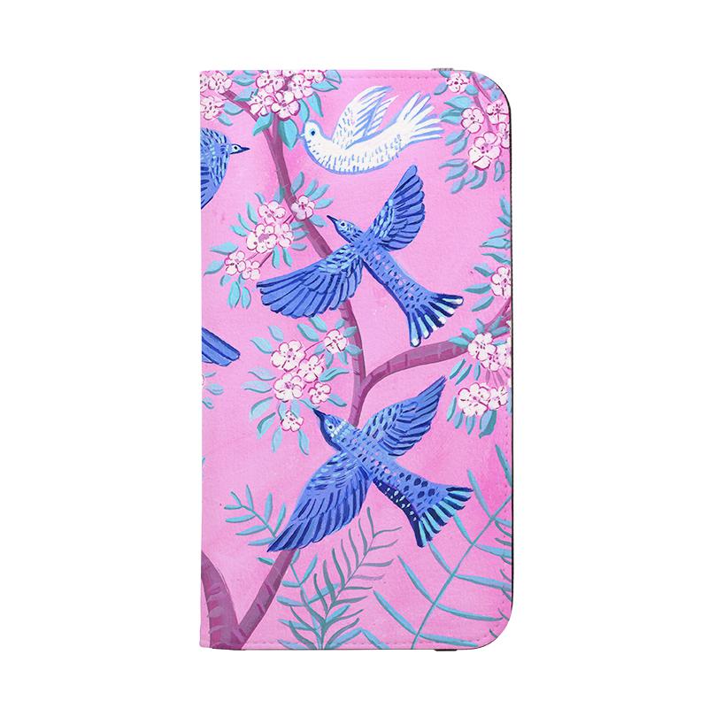 Handyhülle mit Brieftasche – Folkbirds By Mary Stubberfield – Vegane Brieftaschen-Handyhülle aus veganes Leder. 3 Kartenfächer, vollständig bedruckte Außenseite. Kompatibilität: Siehe Dropdown-Menü für Optionen – bitte wählen Sie die passende Hülle, da wir auf Bestellung bedrucken. -Stringberry